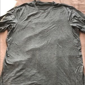 Heathered green lululemon shirt